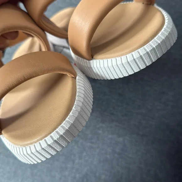 NWOT Sorel Ona Streetworks Go to Flat Sandals Women Honest Beige Sea Salt - Picture 9 of 11